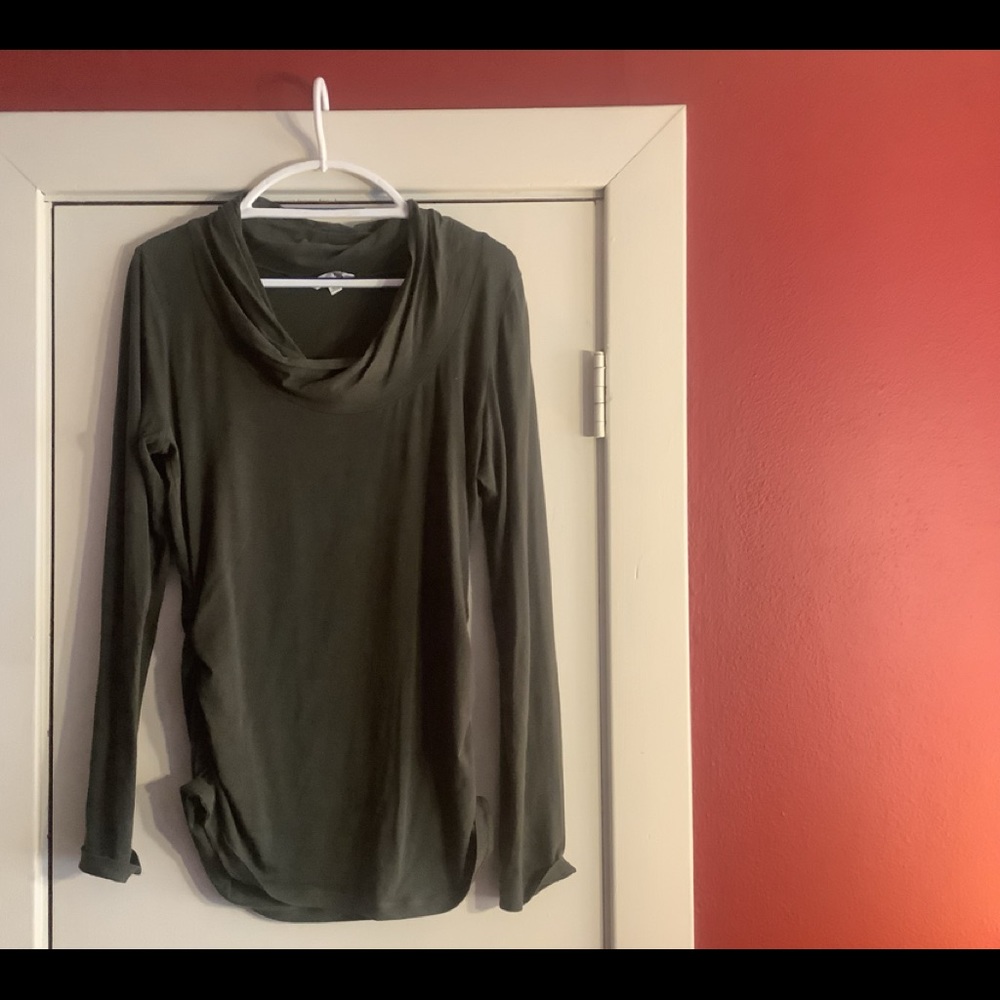 Cabi Twist Neck Tee #657 Sz. M